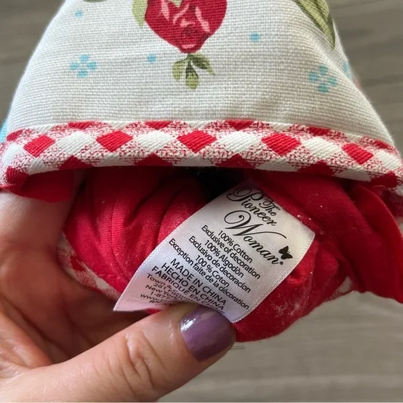 The Pioneer Women Multicolored Oven Mitt Grippy Details On Grasp floral - Picture 5 of 6